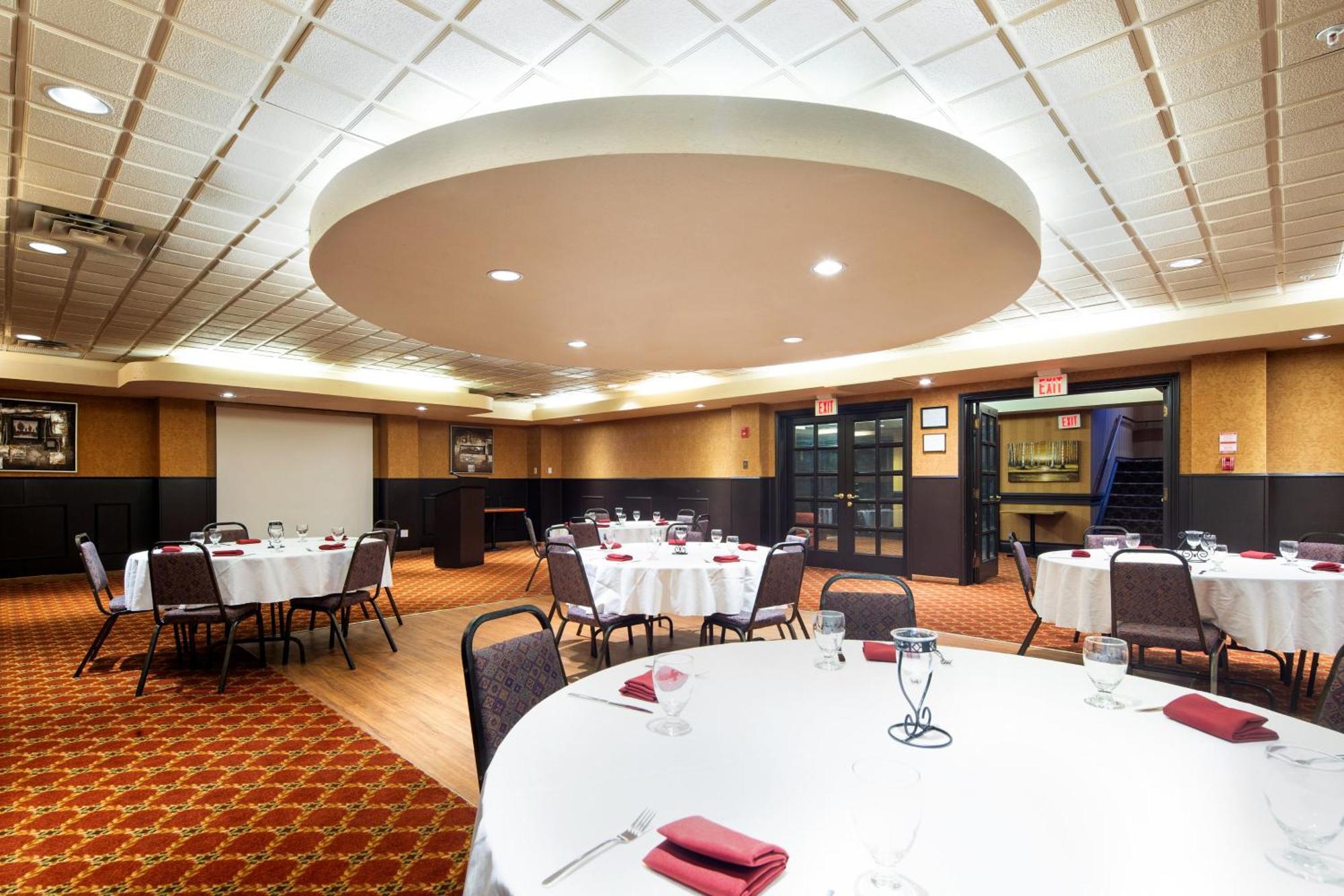 Holiday Inn Hinton By Ihg Zewnętrze zdjęcie